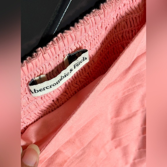 Abercrombie and Fitch dress with ruched bodice and puff sleeve. Size S. - Picture 3 of 3